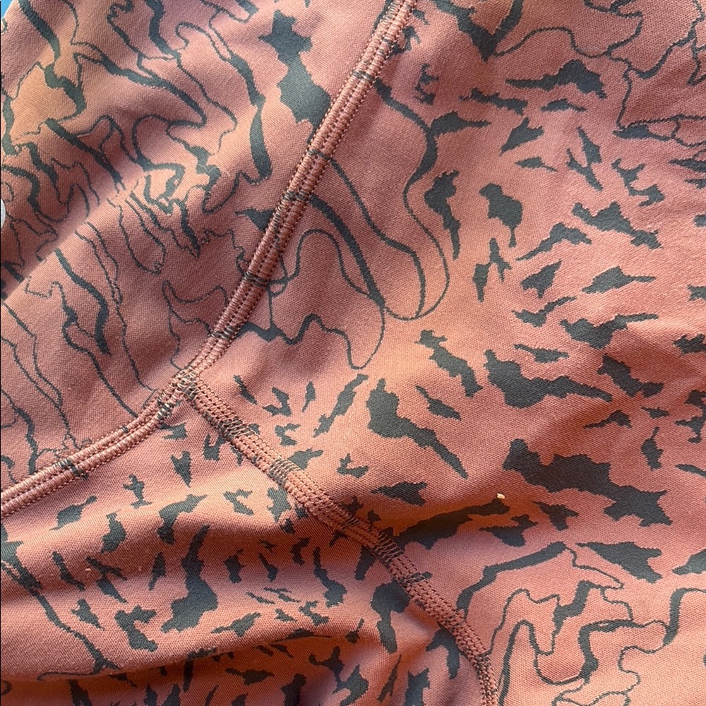 lululemon athletica Rust Set - Picture 6 of 6